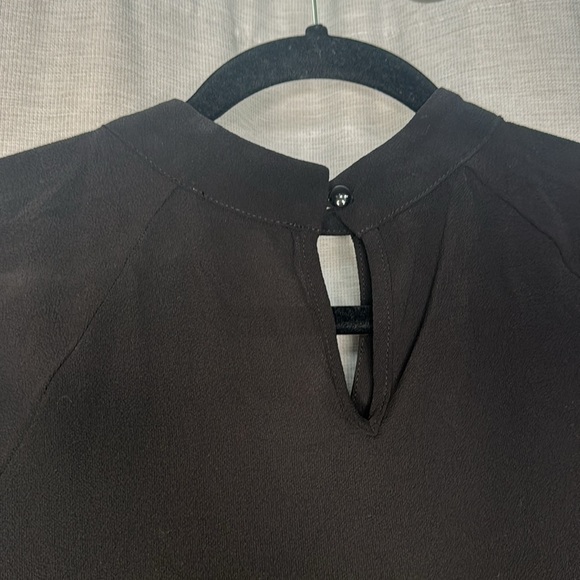 MONTEAU BLACK CHIFFON KEY HOLE BLOUSE (XL) - Picture 6 of 6